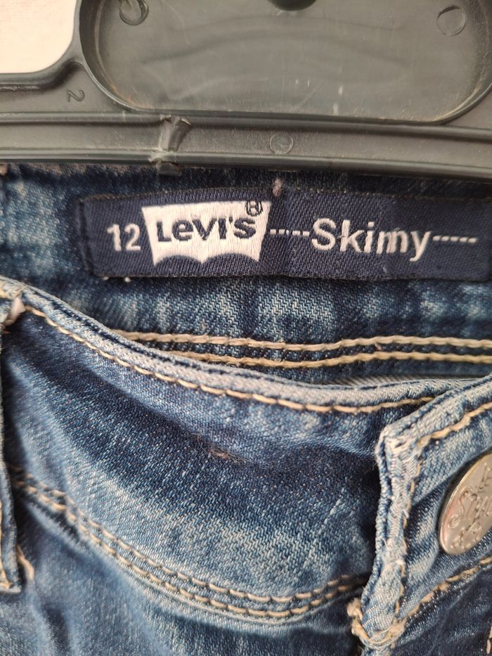 Jean bleu denim skinny 12 ans Levis - photo numéro 3