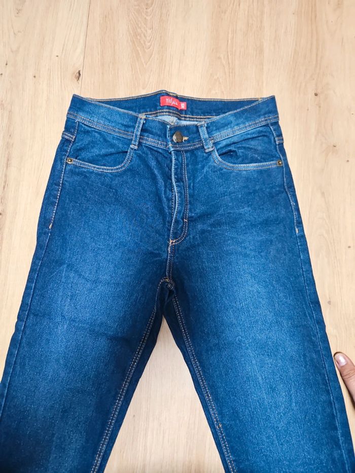 Jean XS - photo numéro 2