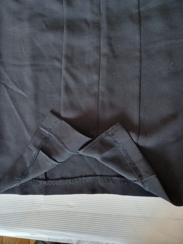 Jupe noire taille 40 - photo numéro 4