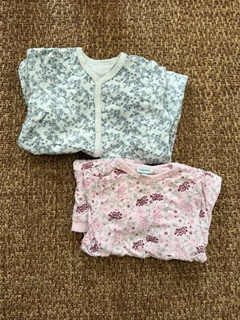 Lot de 2 pyjamas une pièce 9-12mois