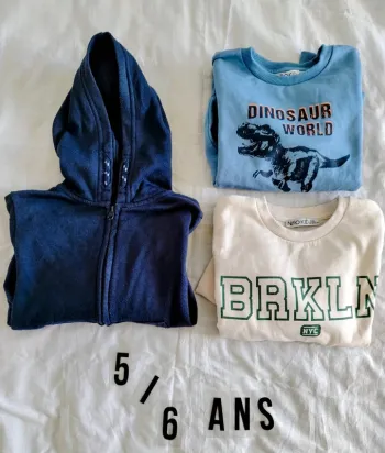 Lot de 3 vêtements