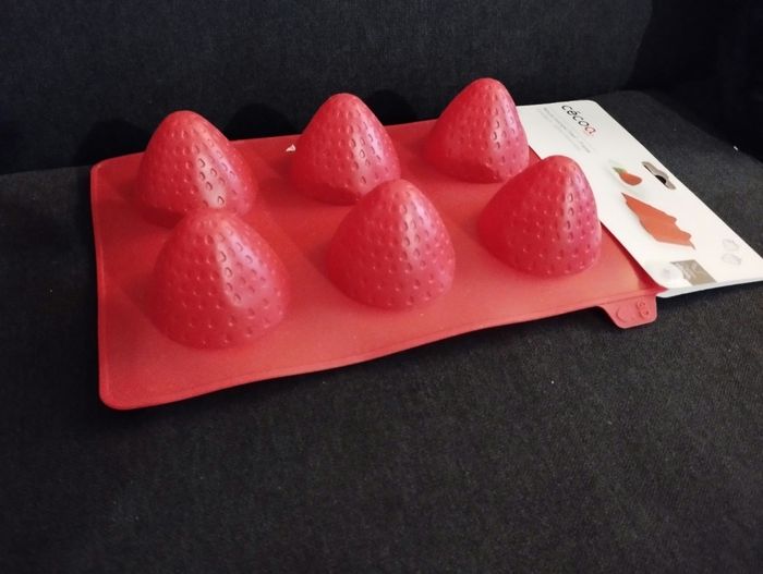 Moule trompe l'oeil forme fraise