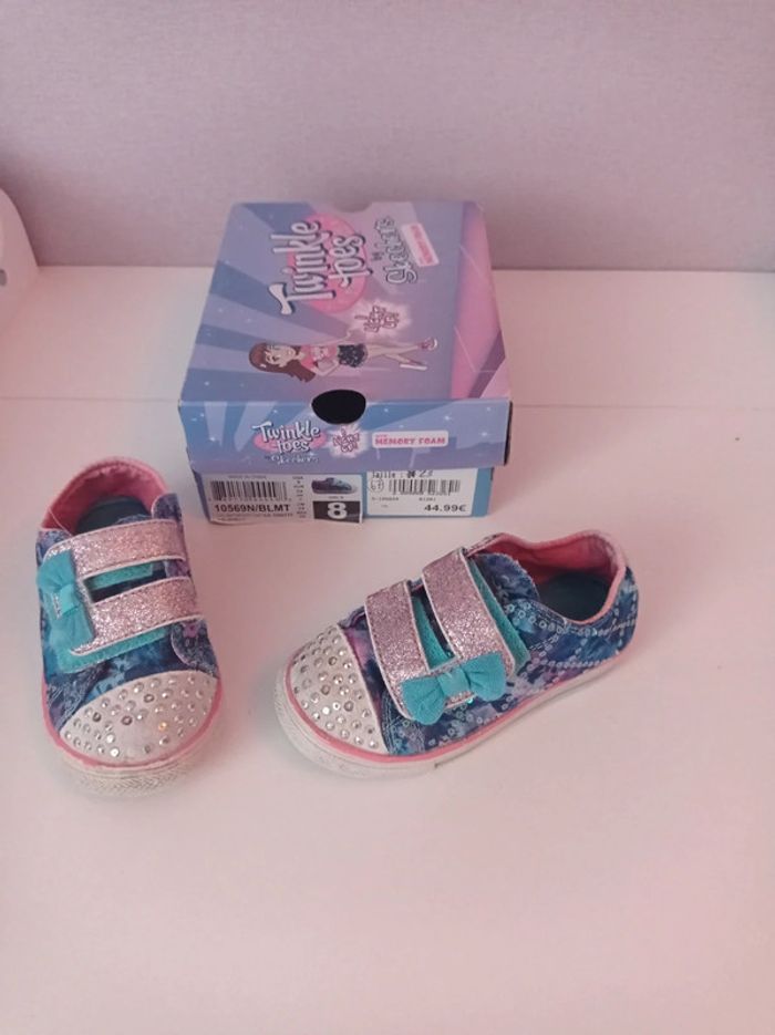 1€ Skechers basket fille strass lumineux pointure 23
