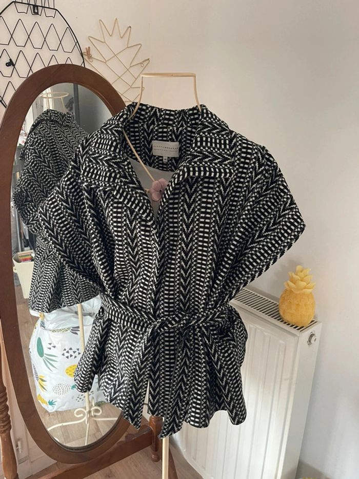 🍍 Kimono Cape noir et blanc 40