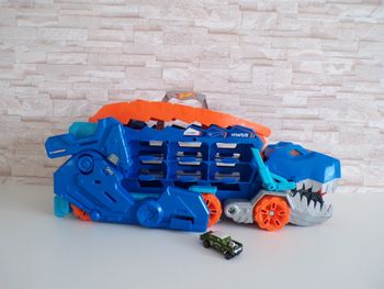 Camion et Dino Piste de Course - Transporteur géant T-Rex - Hot Wheels - Hotwheels  (1)