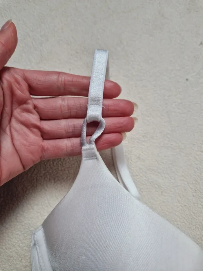 Neuf jolie soutiens gorge Bombshell blanc lisse push up victoria's secret taille 82B - photo numéro 4