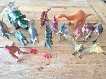 Lot dinosaures