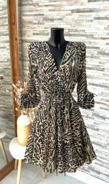 Robe très chic noire et beige