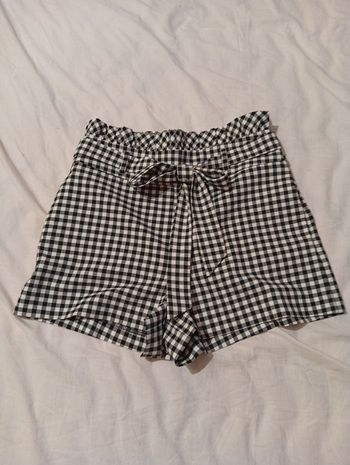 Short Zara trafaluc collection taille M neuf