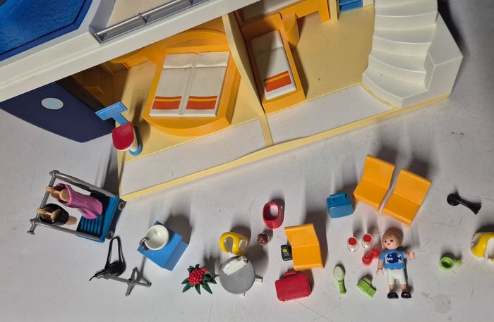 Playmobil 6978 bateau de croisière family fun + 6983 scène avec artiste - photo numéro 3