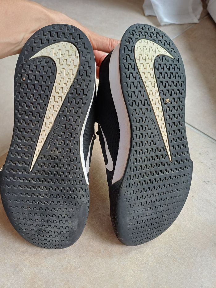 Paire de baskets5 - photo numéro 3