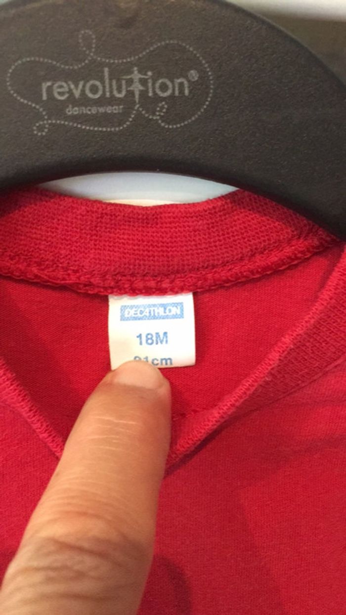 T-Shirt Dcathlon 18 mois - photo numéro 2