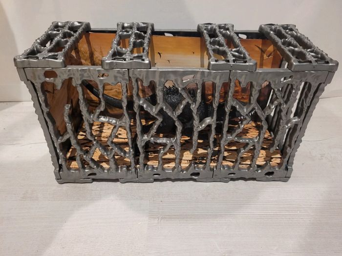 Dinosaure + cage