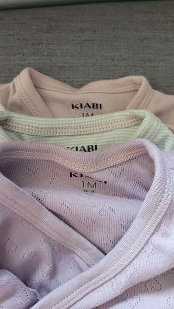 Lot de 20 bodys 1 mois manche longue