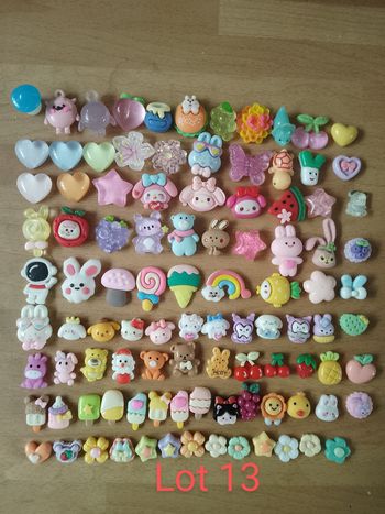 Figurines