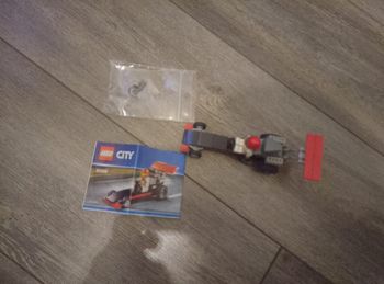 LEGO City Le dragster 30358
