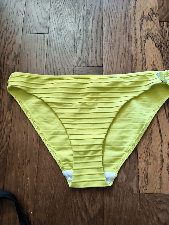 Bas de maillot de bain millésia taille 2