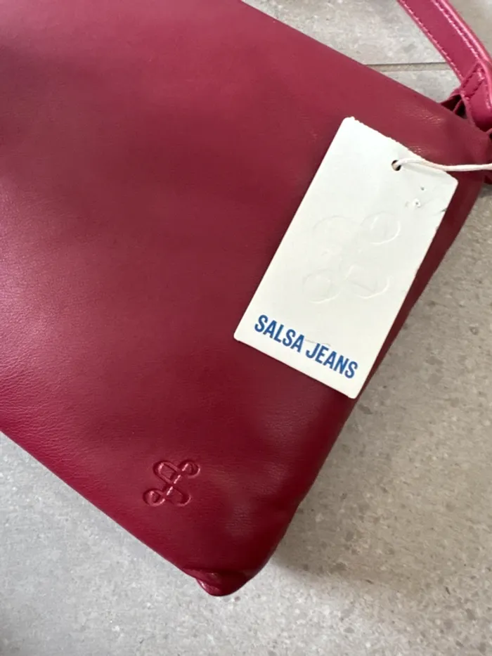 Sac à bandoulière bordeaux Salsa Jeans, neuf avec étiquette, 26*20cm valeur 60€ - photo numéro 2