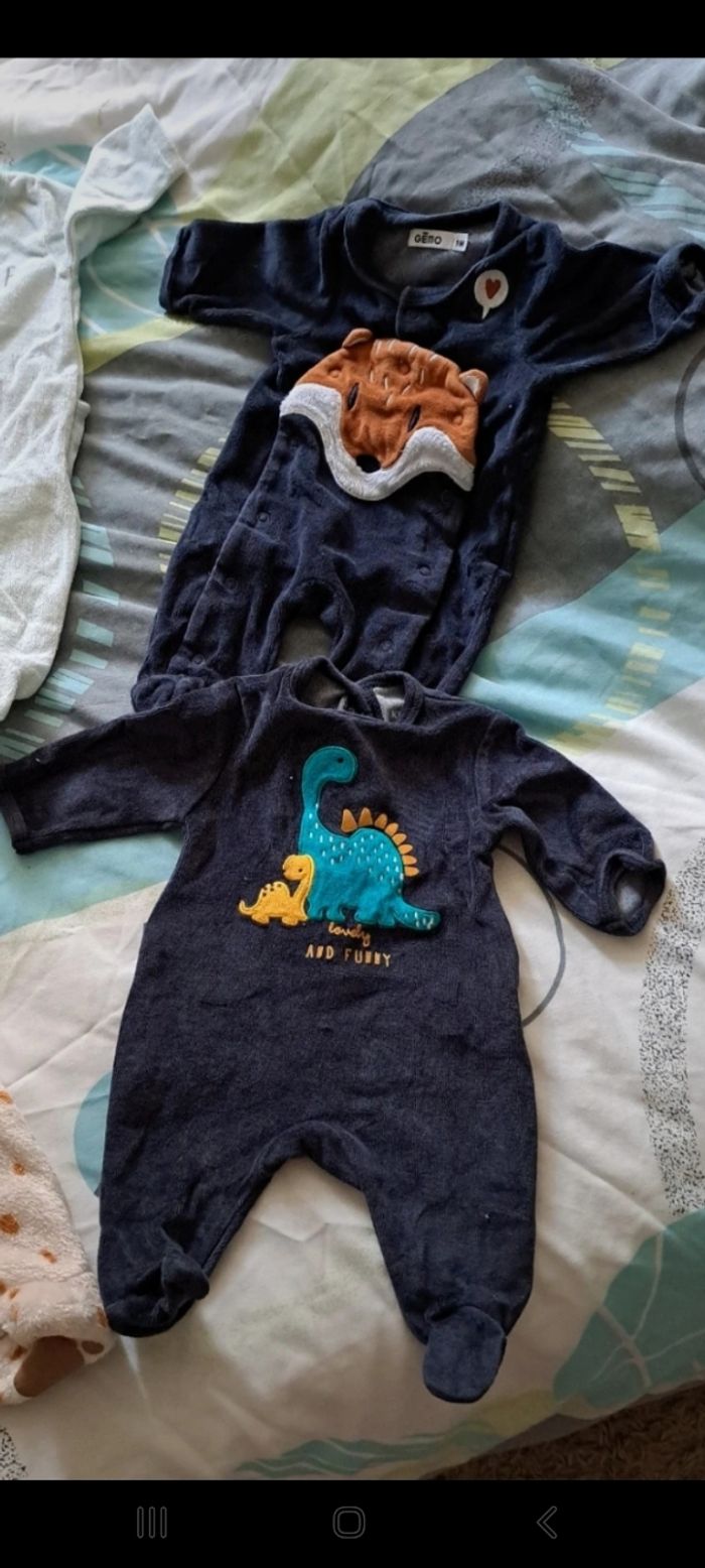 Lot pyjamas 1mois - photo numéro 4