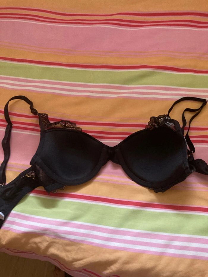 Soutien gorge - photo numéro 4