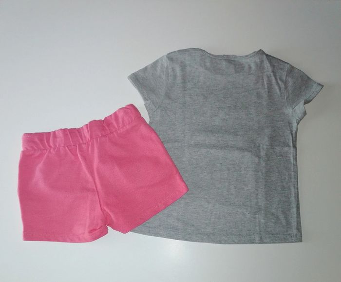 Tee-shirt et short 5ans 110cm Zara Pocopiano - photo numéro 2