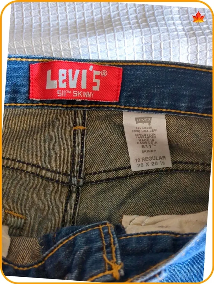 Très beau jeans Levi's enfant - photo numéro 2