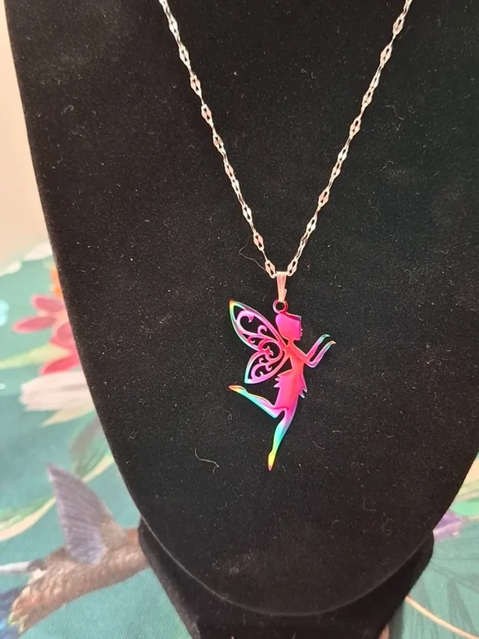 Magnifique collier femme neuf Fée clochette