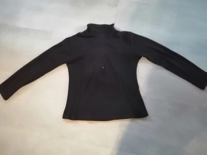 polaire noire taille M Quechua Décathlon