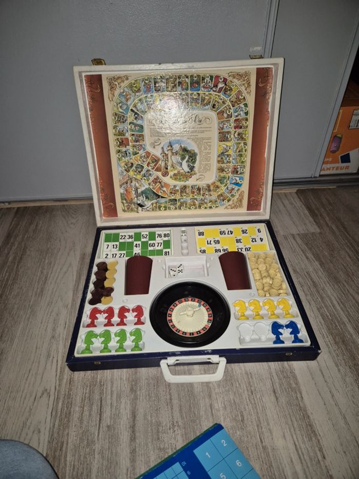 Malette de jeux de société - photo numéro 8