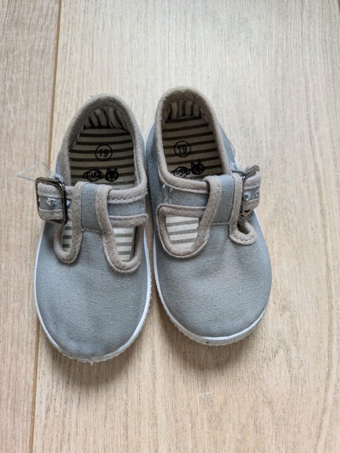 Chaussure en toile bébé garçon