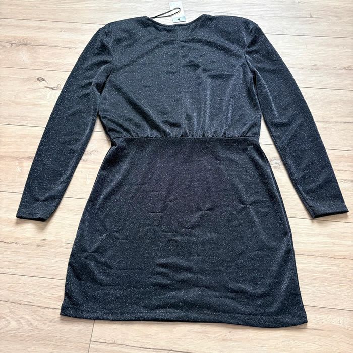 Robe noire pailletée Primark T42 – jamais portée - photo numéro 3