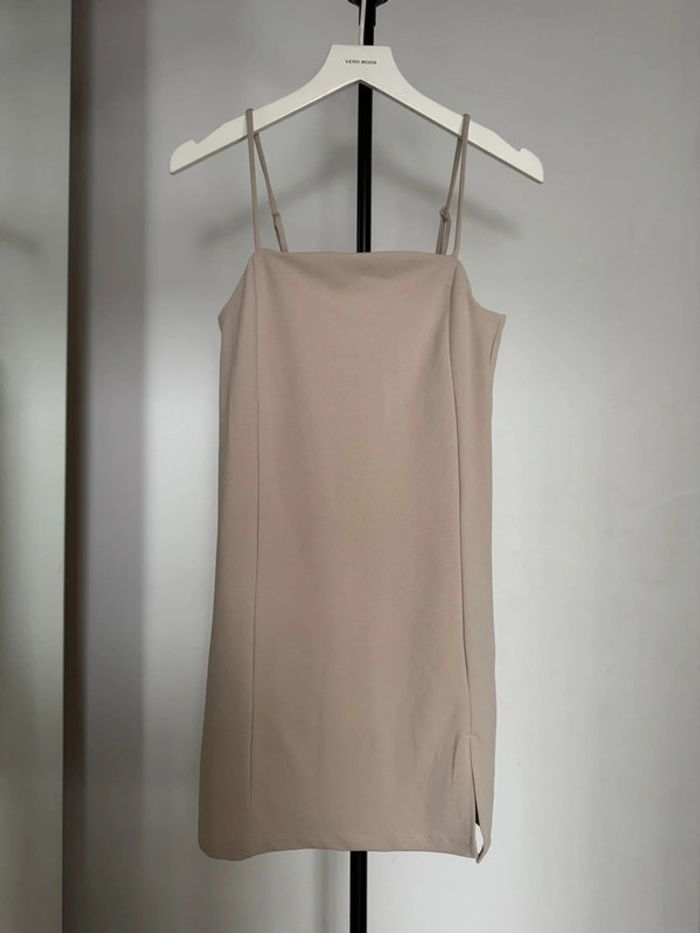Robe courte beige XS H&M - photo numéro 6