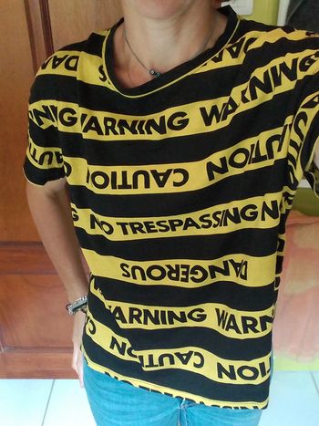 T-shirt femme jaune et noir Zara trafaluc Halloween