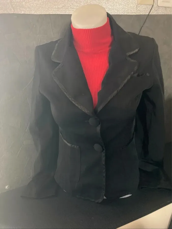 Blazer léger et chic noir