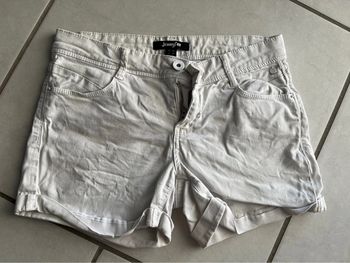 Short blanc Jennyfer taille 32