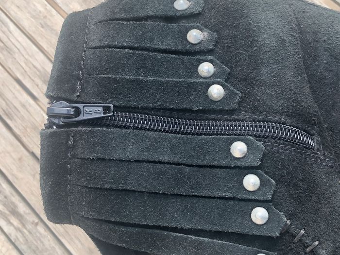 Bottines noires avec franges marque KB - photo numéro 4