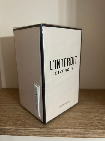 Interdit givenchy