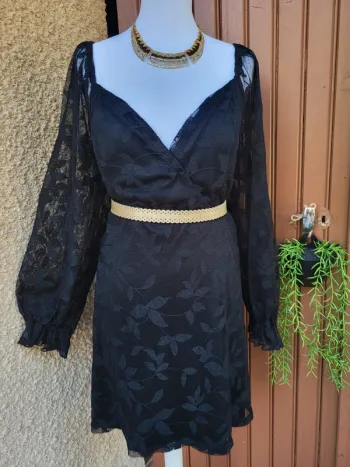 Robe tulle fleuri noir sbetro taille 48