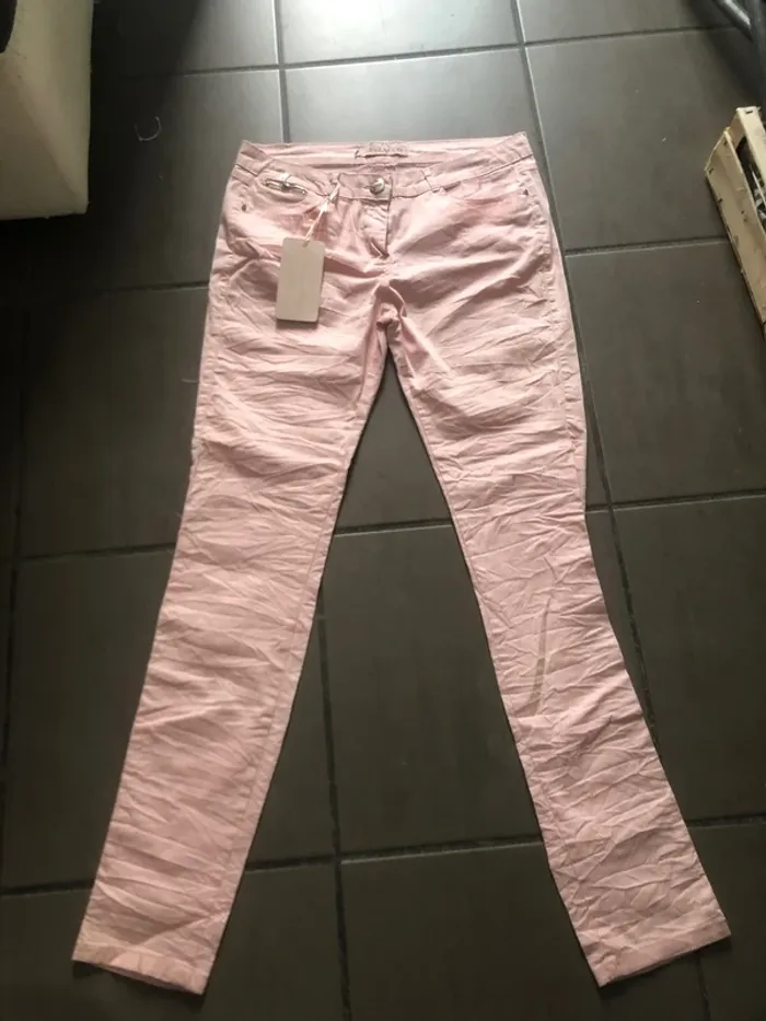 Jean T40 femme neuf👖 - photo numéro 2