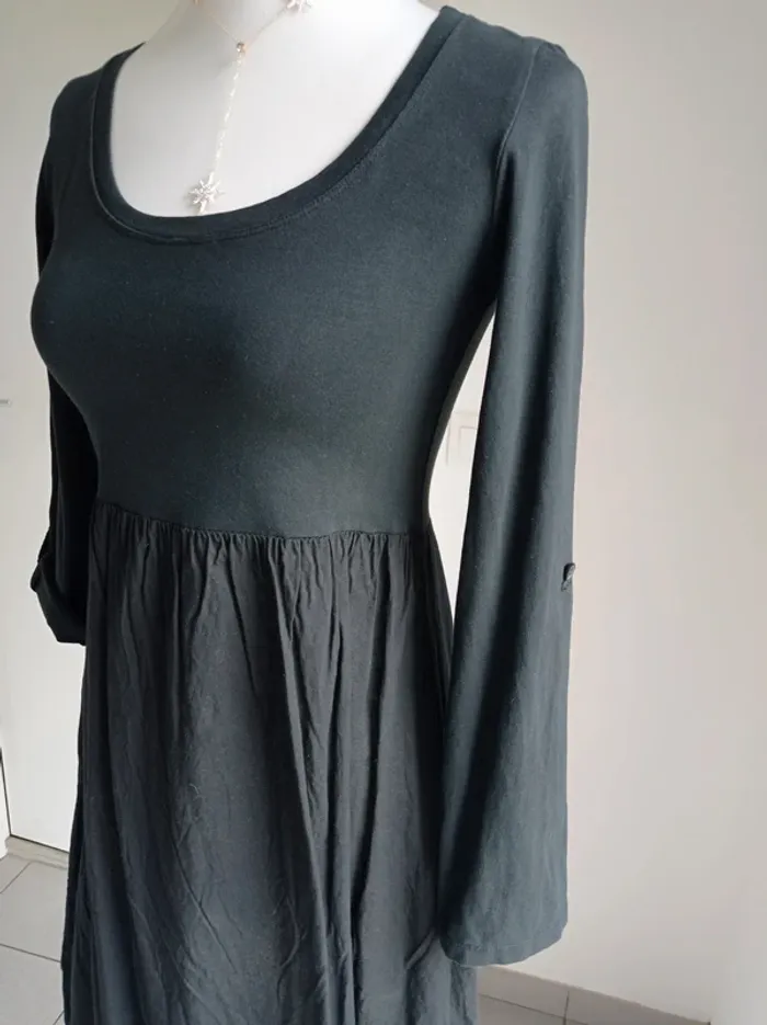 Robe noire avec manches trois quart ou longues T.S Loline - photo numéro 3
