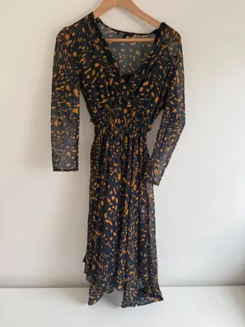 Robe Maje bleu marine jaune mourtarde