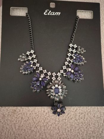 Collier Etam