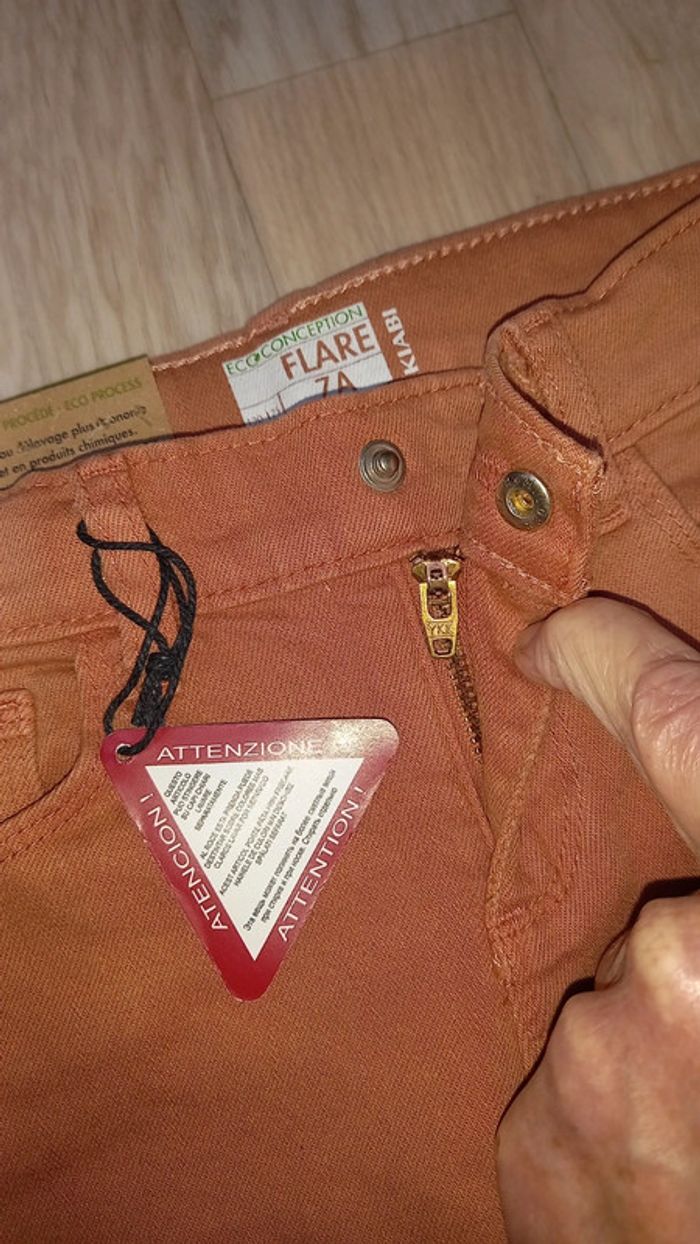 Jean neuf - photo numéro 4