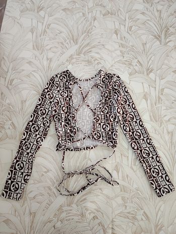 top ouvert dans le dos 2XS