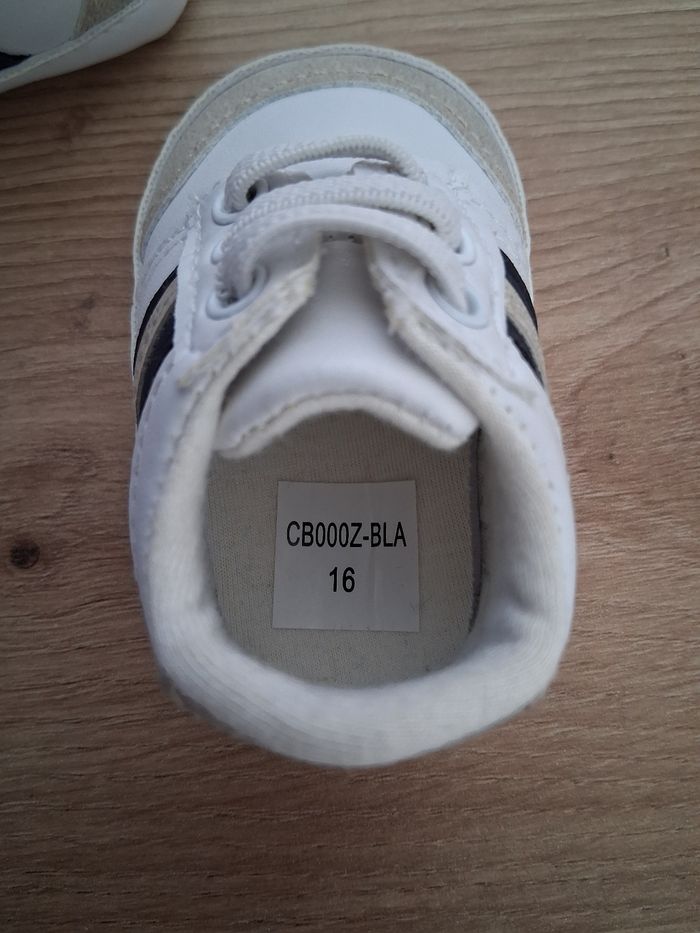 Lot chaussure bébé - photo numéro 3