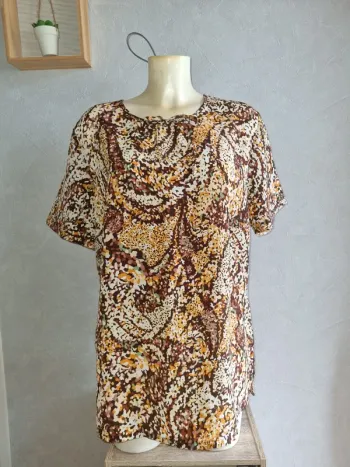 Blouse manches courtes taille 44
