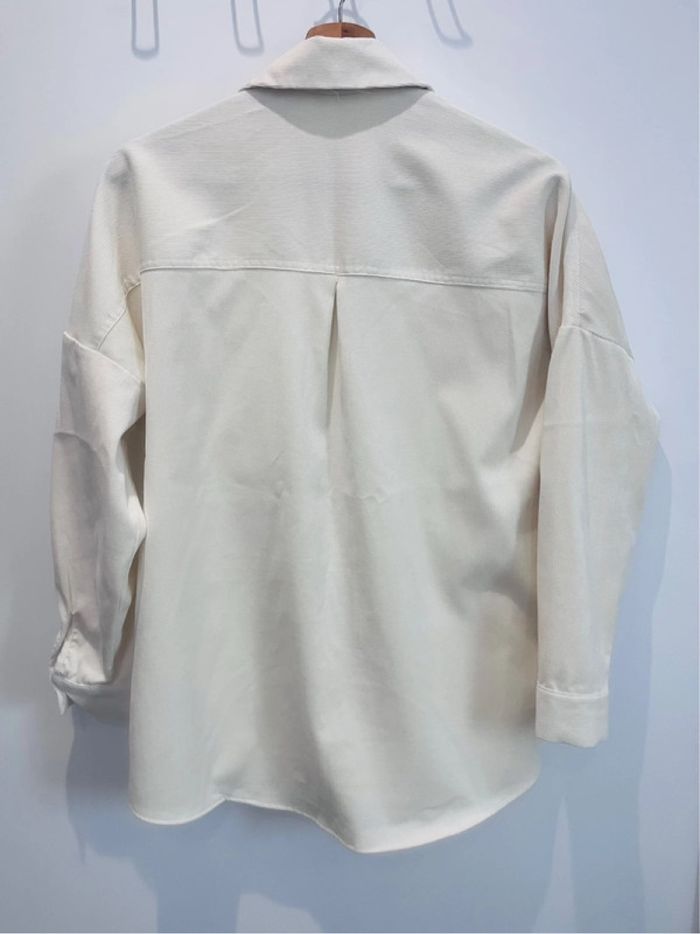 Veste chemise velours côtelé blanche oversize écru stradivarius - photo numéro 2