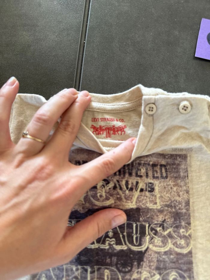 TEE shirt Levis - photo numéro 3