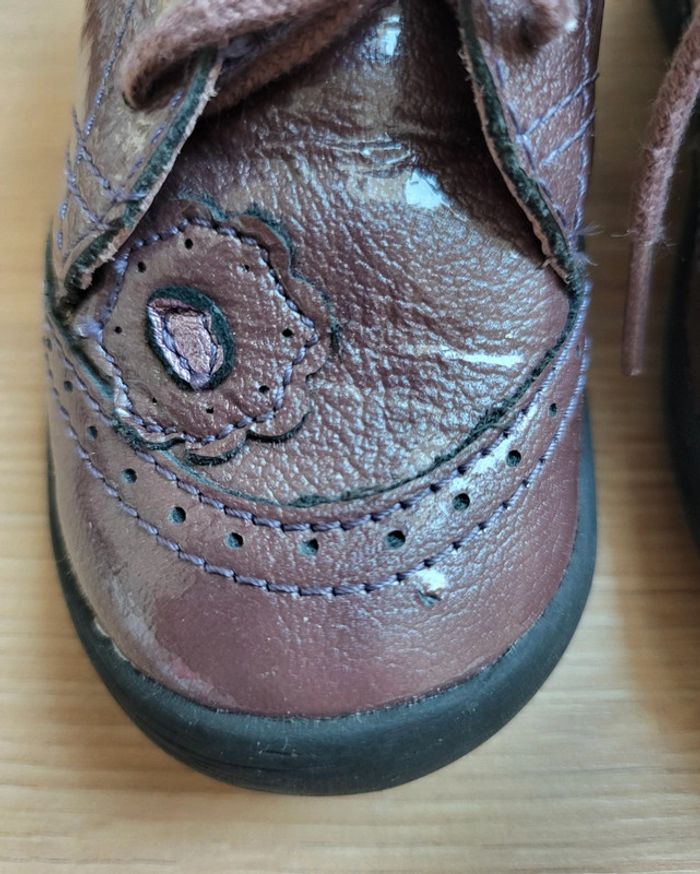 Chaussures petite fille violettes taille 22 - photo numéro 7