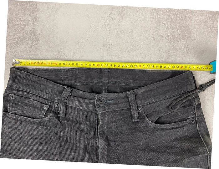 Jean levis noir troué 504 W31 L32 - photo numéro 6